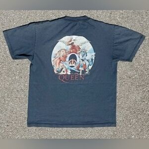 Vtg 2018 Queen A Day at the Races T-Shirt Size (M)